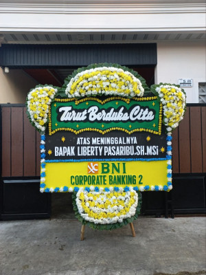Papan Bunga Duka di Kubung