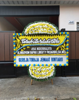 Papan Bunga Duka di Kubung