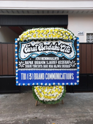 Papan Bunga Duka di Kubung